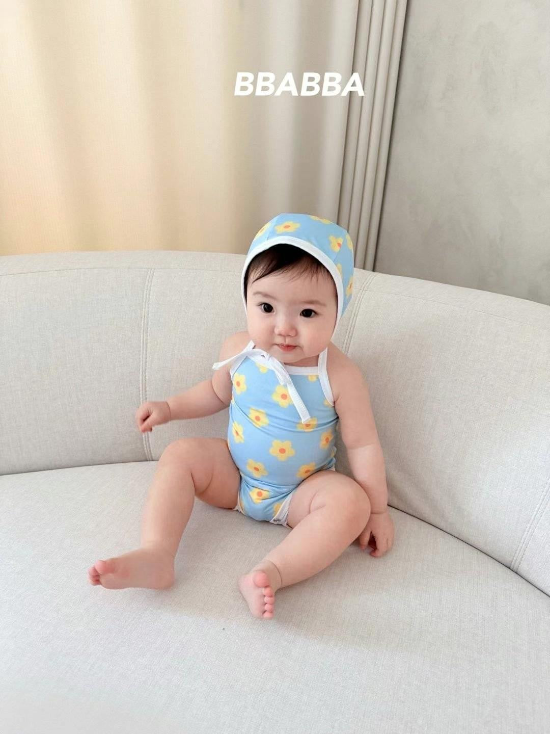 Made in Korea | Floral halter swimsuit with strappy swim cap | [KS26][056]