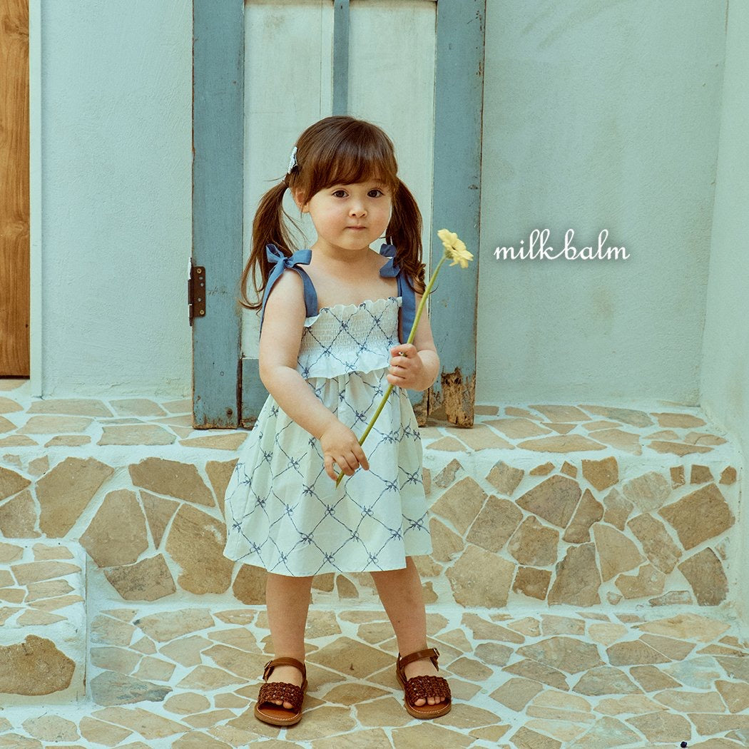 Made in Korea | Ruffled ruffle patterned lace-up dress | [KS35][018]