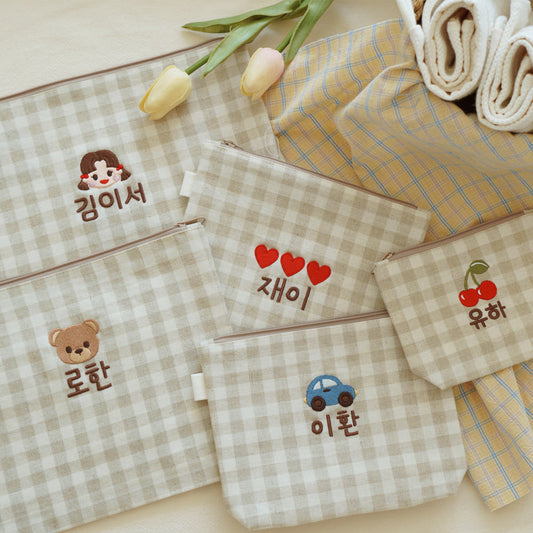 [5/8截單]客製化刺繡格紋防水拉鏈袋(下單備注文字及圖案)